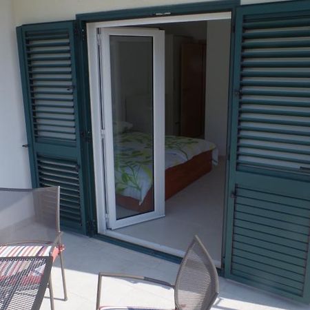 Apartmani Kusic เทรอปาย ภายนอก รูปภาพ