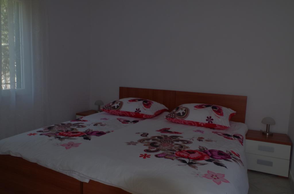 Apartmani Kusic เทรอปาย ภายนอก รูปภาพ